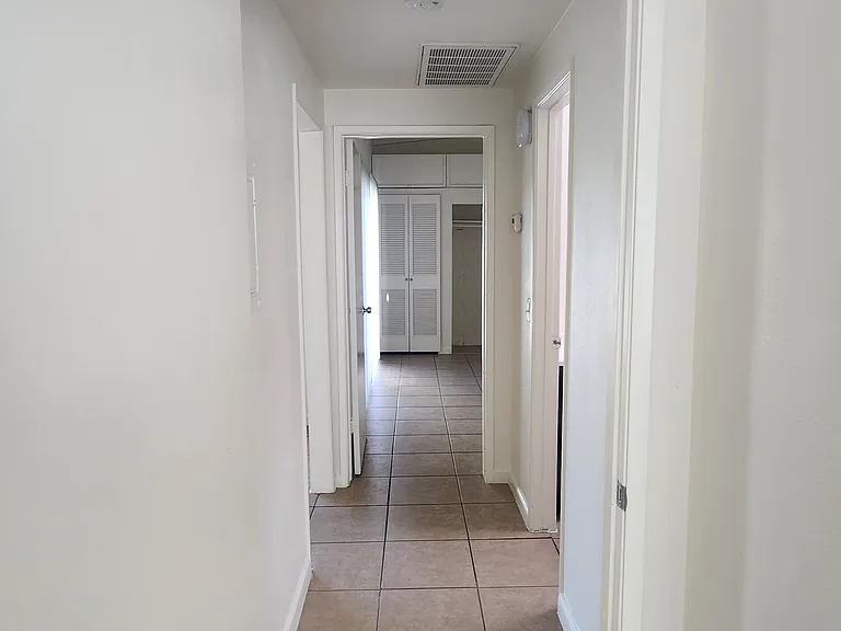 70033 Mirage Cove Dr #6 — Photo 8