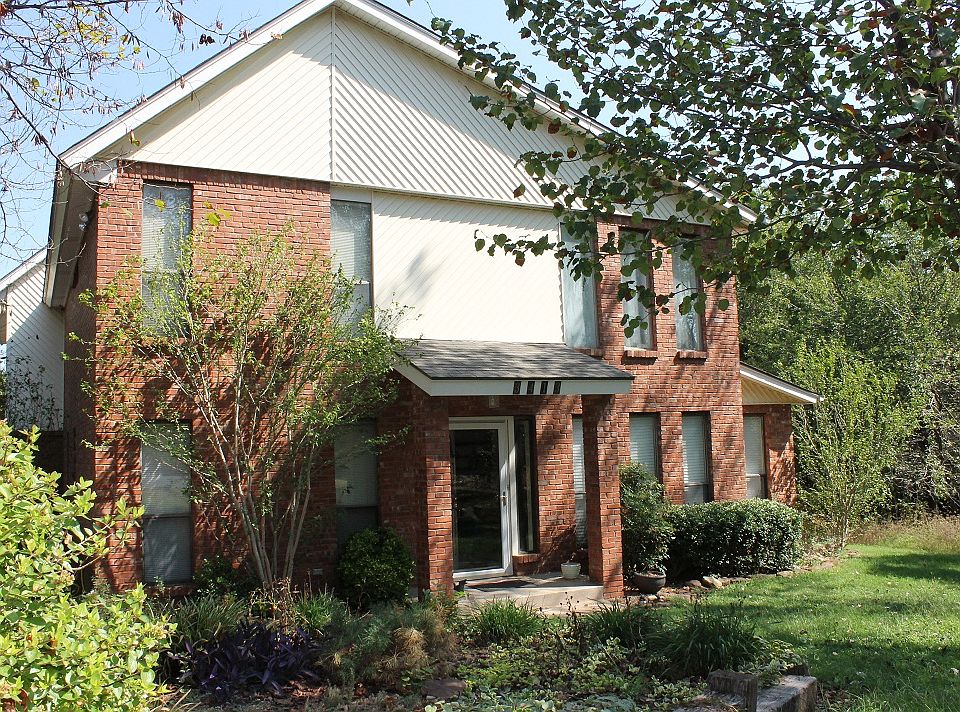 1st image of 3413 Rogers Dr