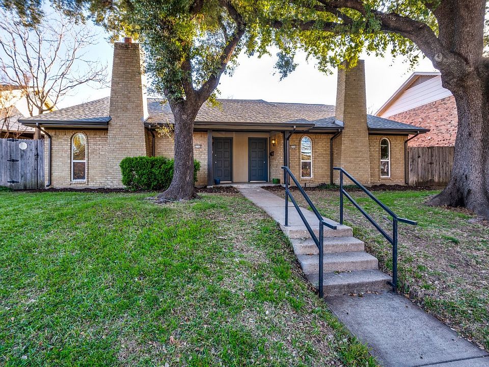 1st image of 2712-2710 Golfing Green Dr
