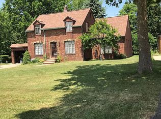 4010 W Pleasant Valley Rd, Parma, OH 44134