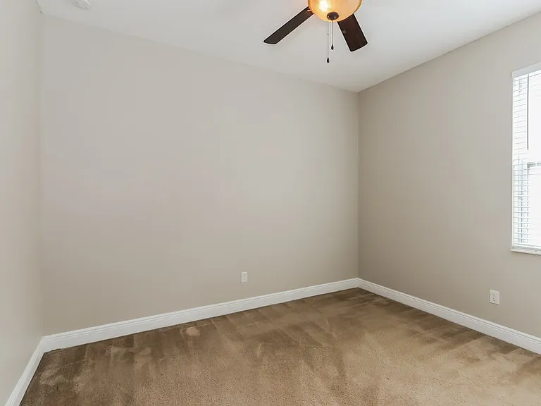 7935 Camden Woods Dr — Photo 13