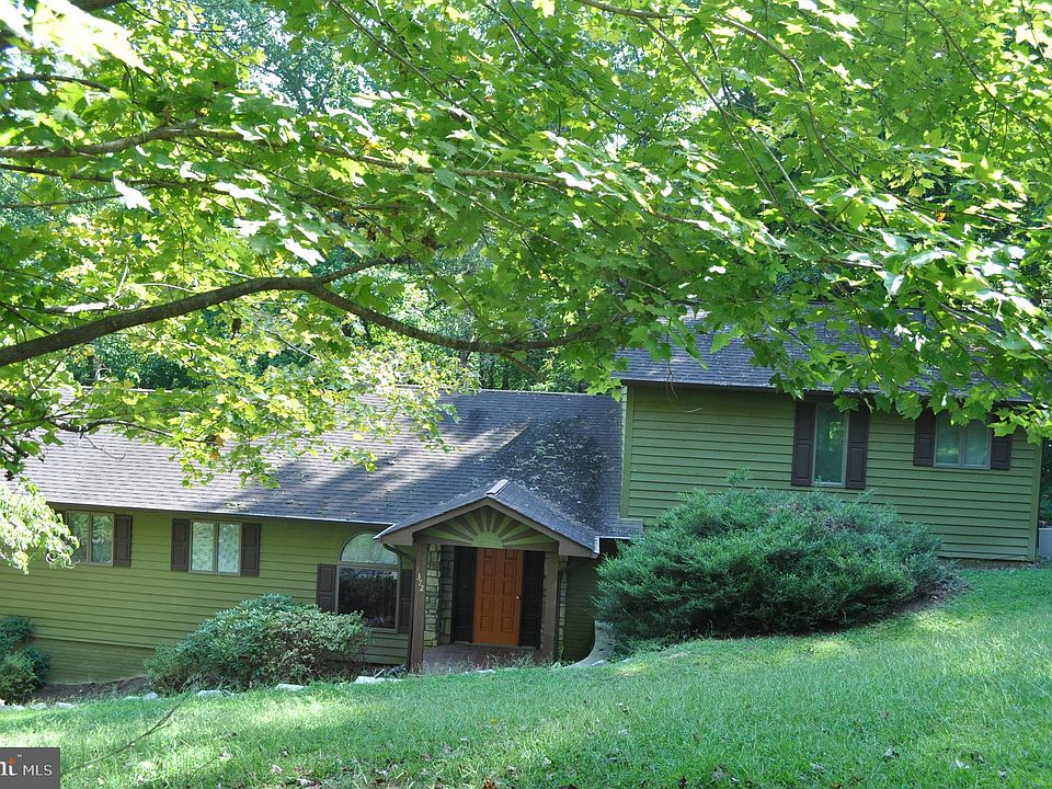 1st image of 8372 Oak Crest Dr