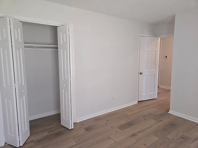 436 N Royal Tower Dr — Photo 15