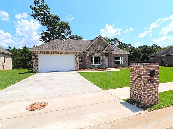 3rd image of 219 Hunts Landing Dr
