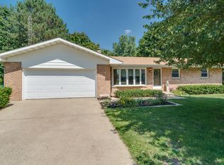 26445 Sandpiper Ct, South Bend, IN