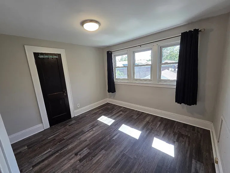119 N Edwards Ave — Photo 12