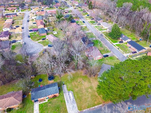 2nd image of 4717 Lumary Dr NW