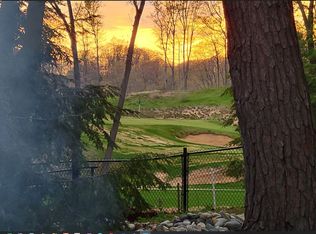 16975 Timber Dunes Dr, Grand Haven, MI 49417
