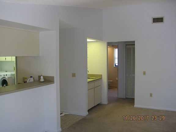 4th image of 470 Cypress Creek Cir