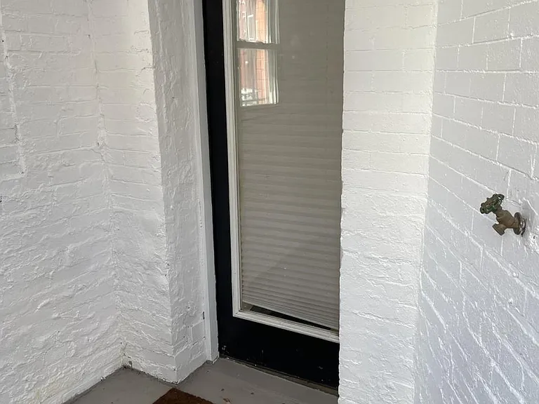1414 Euclid St NW #BASEMENT — Photo 2