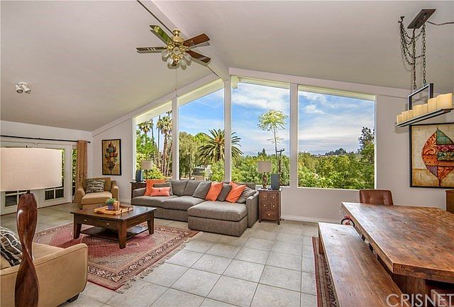 Living Room/Dining Room with views of Valley