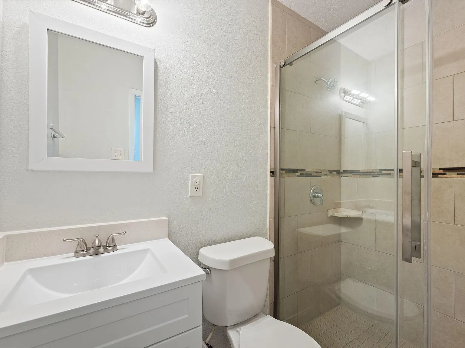 4 bed, 3.0 bath, 1500 sqft, $793 — Photo 4