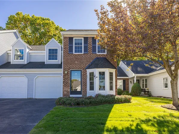 55 Harbor Hill Dr, Rochester, NY 14617