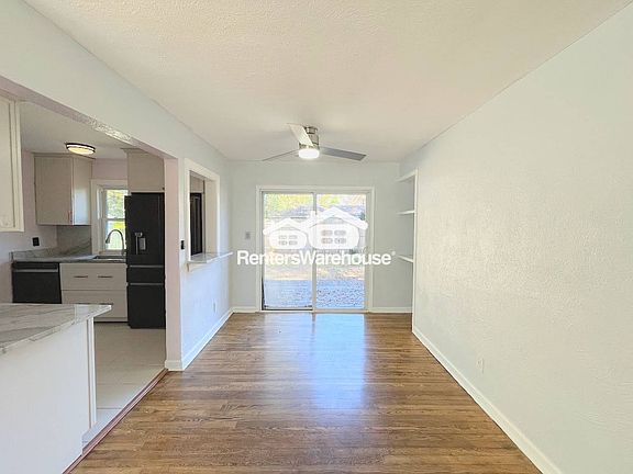 5th image of 4940 Erskine St