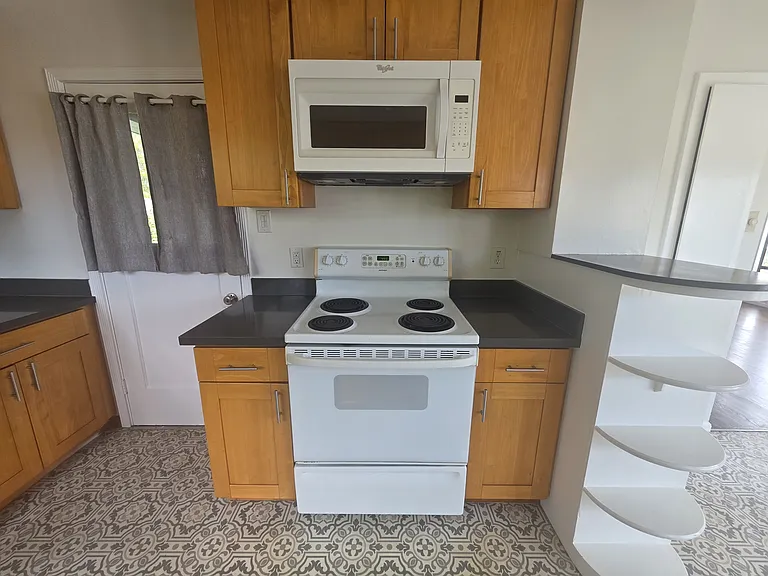 616 Miramontes St — Photo 6