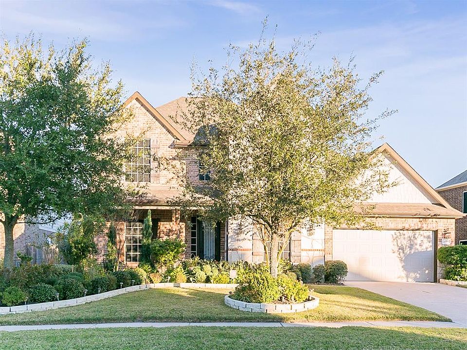 1st image of 2026 Summer Gardens Ln