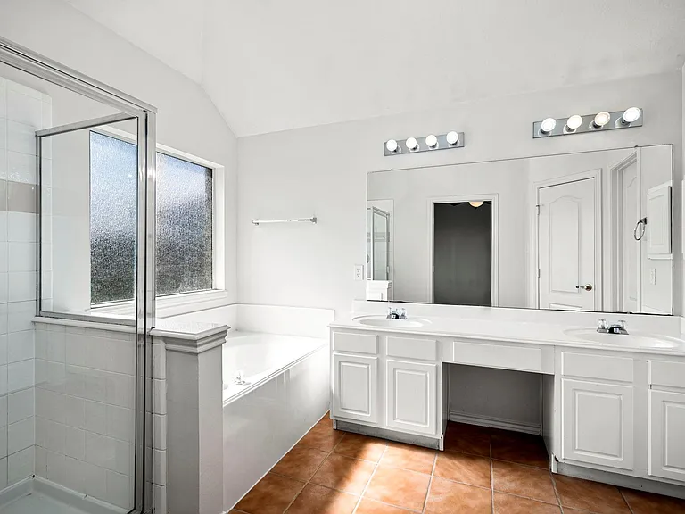 9907 Brandywood Cir — Photo 16
