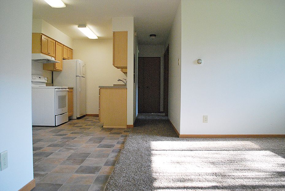 1st image of 140 Homestead Rd #100-16