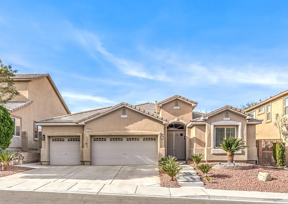 525 Copper View St