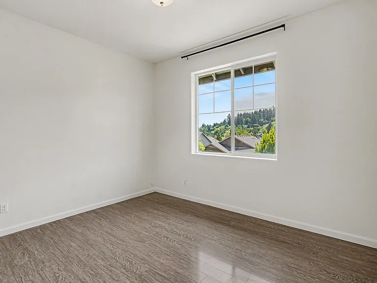 2495 Benjamin Ave NW — Photo 17