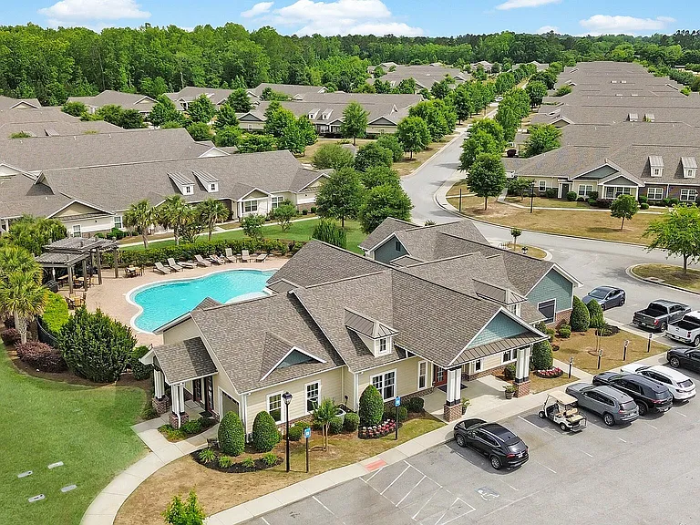 Flats at Greenway