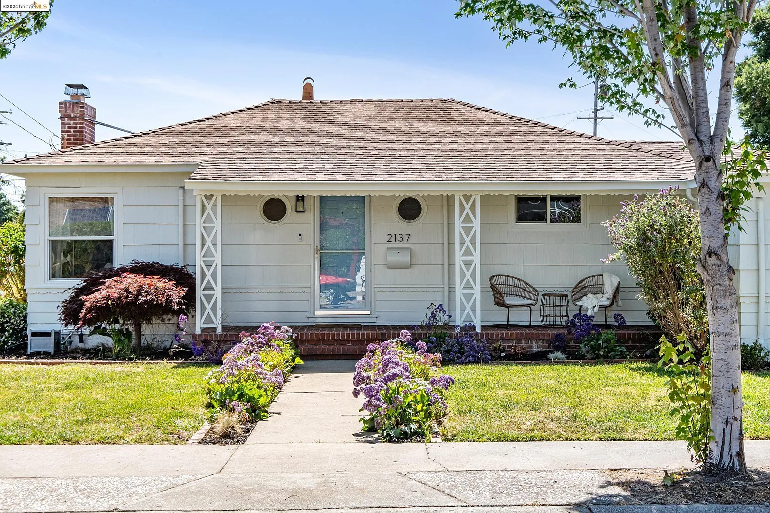 2137 Whelan Ave photo 1