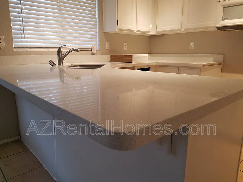 3 bed, 2.0 bath, 1536 sqft, $1,899 — Photo 4