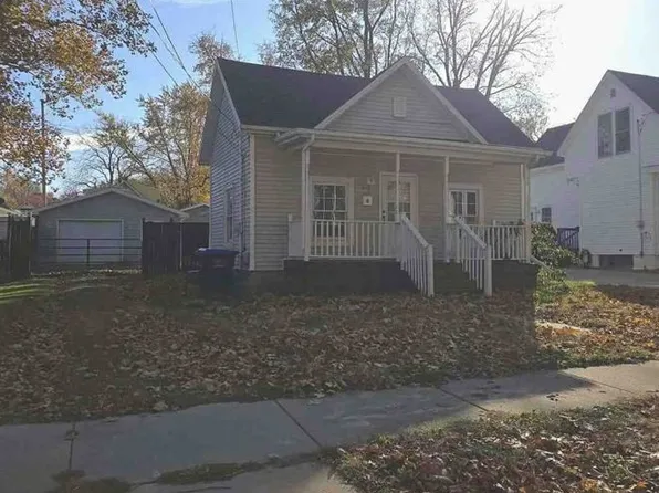 810 W Mill St, Bloomington, IL 61701