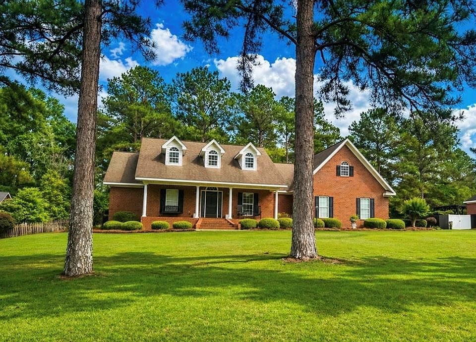 1st image of 1020 Meadow Ridge Dr