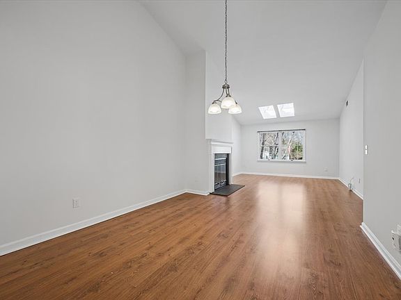 5th image of 20 Alexandria Way