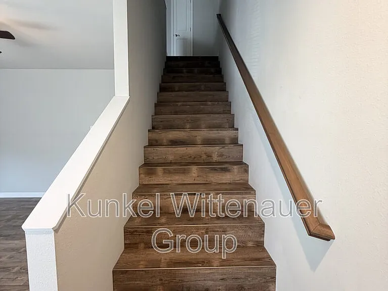 8401D Allied Way — Photo 15