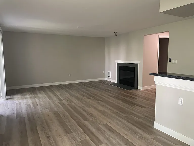 Redmond Park Apts — Photo 102