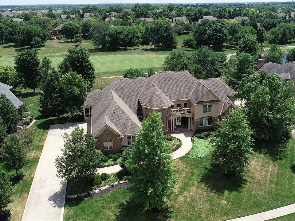 1st image of 4832 Maxwell Dr
