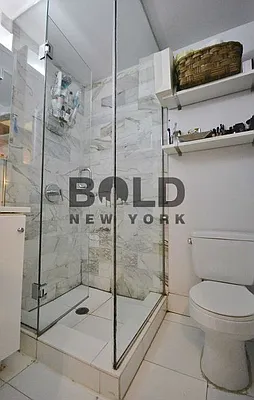 Rented by Bold Marketing | media 37