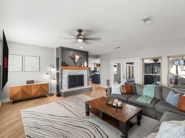 (undisclosed Address), Dallas, TX 75248