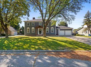 812 Terraview Dr, Green Bay, WI 54301