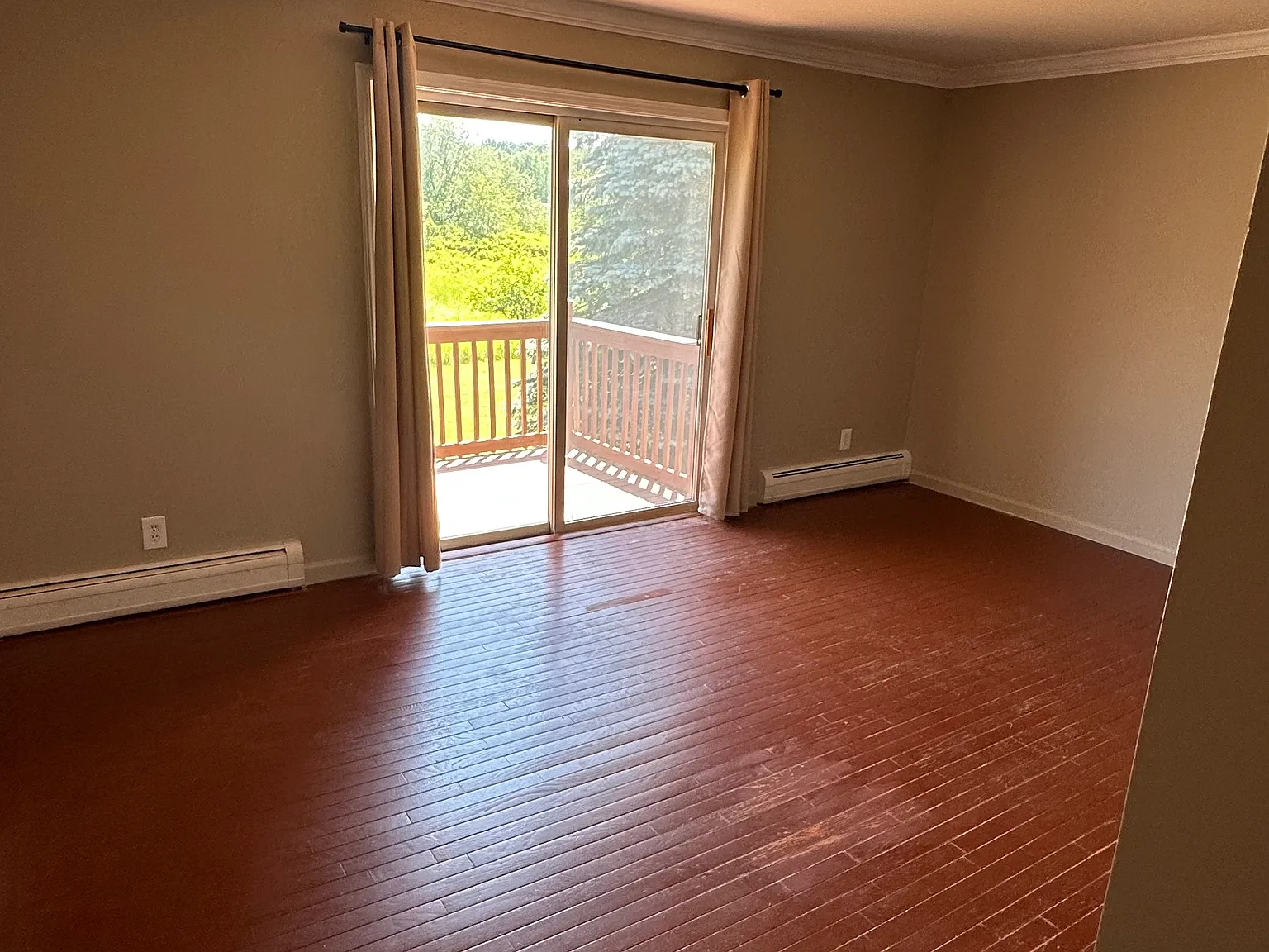 2 bed, 760 sqft, $1,300 — Photo 1