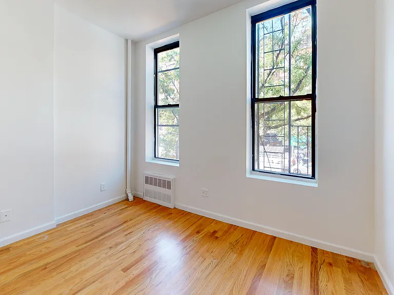 500 E 76th St #5FS — Photo 4