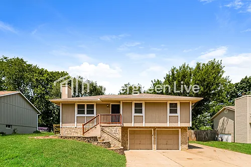 1808 NE McKee Ln Photo 1