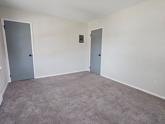 5th image of 1656-1666 W 42nd St #8