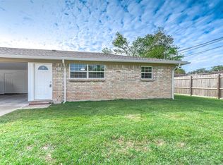 608 Verhalen Rd APT A, Alvin, TX 77511