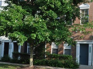 42534 Mayflower Ter, Ashburn, VA 20148
