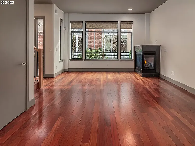 1726 NW Riverscape St — Photo 6