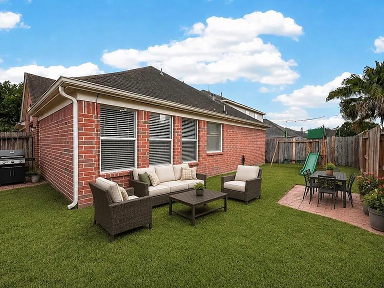 12135 English Brook Cir — Photo 29