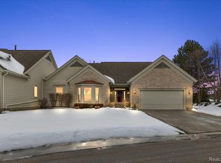 35460 Woodfield Dr, Farmington, MI