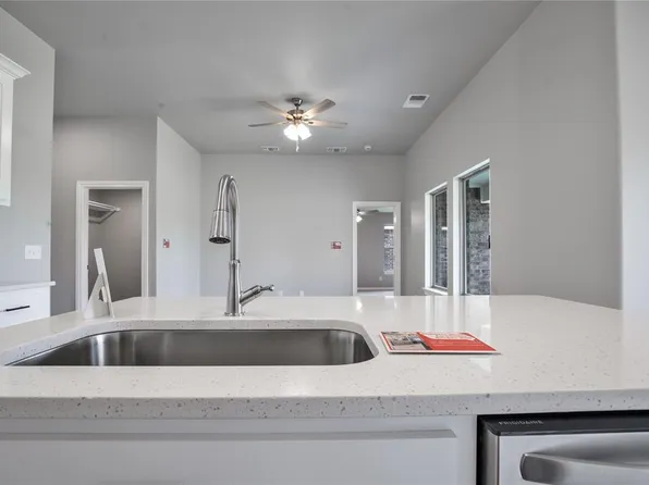 13105 NE 9th St, Choctaw, OK 73020