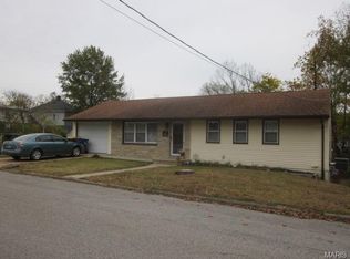 406 Macarthur Ave, Union, MO 63084