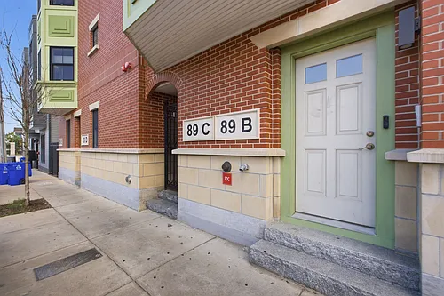 89 Prescott St #B Photo 1