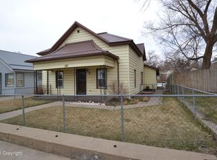107 S Sumner Ave, Newcastle, WY 82701