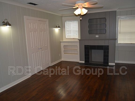 2nd image of 716 W Cantey St